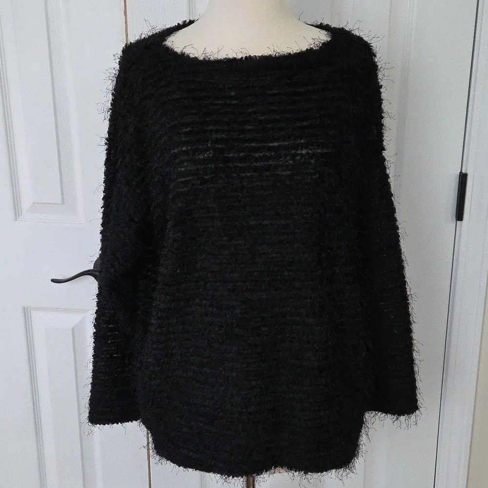 JONES NEW YORK FUZZY EYELASH KNIT BLACK SWEATER S